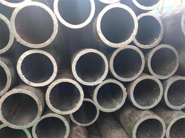 和田10#结构用无缝钢管